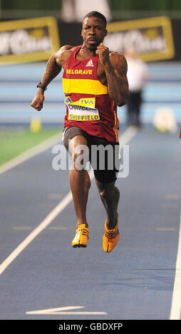 Dwain Chambers en action dans les Mens 60m chauffe pendant les épreuves européennes d'Aviva et les championnats du Royaume-Uni à l'Institut anglais du sport, Sheffiled. Banque D'Images