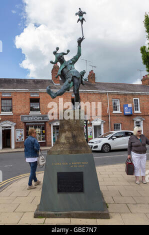 Statue de farceur sur Henley Street, Stratford upon Avon. Banque D'Images