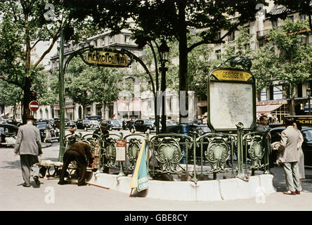 Géographie / Voyage, France, Paris, métro 'George V', Avenue des champs-Elysées, vers 1959, droits additionnels-Clearences-non disponible Banque D'Images