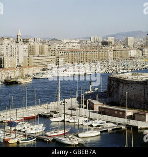 Géographie / Voyage, France, Marseille, vue sur la ville de fort Saint Nicolas vers le vieux port (Vieux Port), années 1970, droits additionnels-Clearences-non disponible Banque D'Images