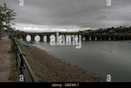 Vieux Bideford Pont sur la rivière Torridge, Bideford, Devon, UK Banque D'Images