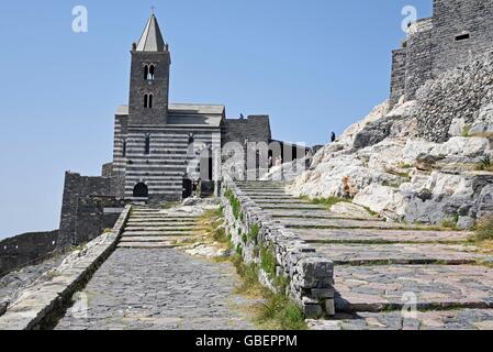 L'église San Pietro, Porto Venere, Portovenere, Province de La Spezia, ligurie, italie Banque D'Images