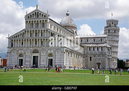 Santa Maria Assunta, cathédrale, tour penchée, tour de la cloche, la Piazza del Duomo, carré, Pise, Toscane, Italie Banque D'Images