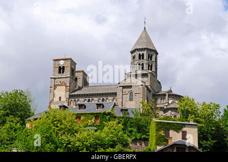 Église Notre-Dame-du-Mont-Cornadore de Saint-Nectaire, Saint-Nectaire, Puy-en-Velay, Département de la Haute-Loire, Auvergne, France Banque D'Images