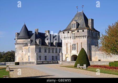 Château de la Roche Courbon Saintes, Saintes, Charente-Maritime, Poitou-Charentes, France Banque D'Images