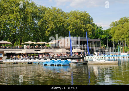 Aaseeterassen, restaurant, location de bateaux, Port, le lac Aasee,, espace de loisirs, Münster, Münster, Rhénanie du Nord-Westphalie, Allemagne / Münsterland, Münster Banque D'Images