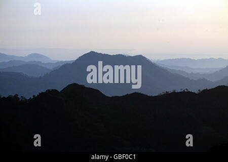 Le paysage avec près du village de Moubisse dans le sud du Timor oriental en southeastasia. Banque D'Images