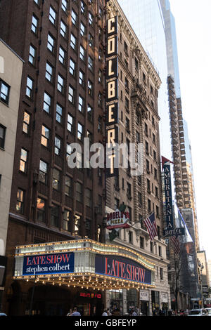 Ed Sullivan Theatre avec le Stephen Colbert Late Show Marquee, New York City, USA 2022 Banque D'Images
