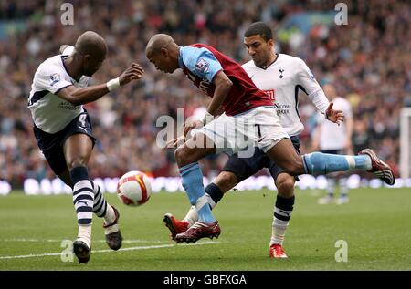 Soccer - Barclays Premier League - Aston Villa v Tottenham Hotspur - Villa Park Banque D'Images