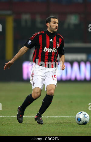 Football - Coupe de l'UEFA - TROISIÈME TOUR - Deuxième partie - l'AC Milan v Werder Brême - San Siro Banque D'Images