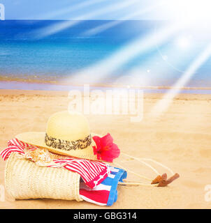Accessoires de soleil at beach Banque D'Images