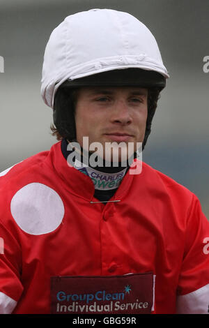 Courses hippiques - National Hunt Meeting - Hippodrome de Doncaster. Sam Thomas, jockey Banque D'Images