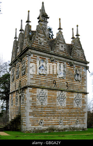 Vue sur le Northamptonshire. Le Triangular Lodge, près de Rushton, Northamptonshire Banque D'Images