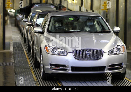 Ligne de production de Jaguar XF Banque D'Images