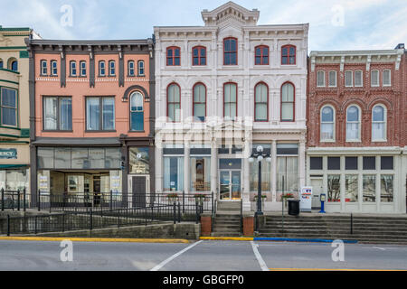 Charmant, le centre-ville historique de Winchester Kentucky avec son architecture remarquable sur la rue principale du centre-ville Banque D'Images