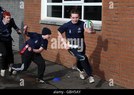 Rugby Union - XL Club Initiative avec Princes Trust et Scottish Rugby - L'Hillpark Secondary School Banque D'Images