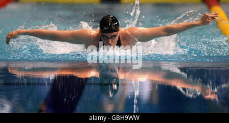 Natation - les Championnats britanniques de natation de gaz 2009 - jour cinq - Ponds Forge.Matthew Walker de Marple est en compétition avec le papillon de 100m ouvert par les hommes lors des championnats britanniques de natation de gaz 2009 Banque D'Images