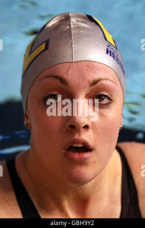 Zoe Hester de Plymouth Leander après avoir conté à l'Open féminin Course de fond de 200 m pendant les championnats britanniques de natation de gaz 2009 Banque D'Images