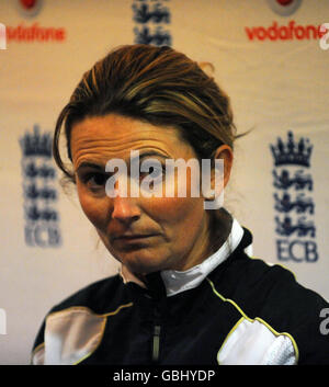 Cricket - Conférence de presse de l'équipe féminine d'Angleterre - terrain de cricket de Lord.Le capitaine de cricket des femmes d'Angleterre, Charlotte Edwards, lors d'une conférence de presse au terrain de cricket de Lord's, à Londres. Banque D'Images