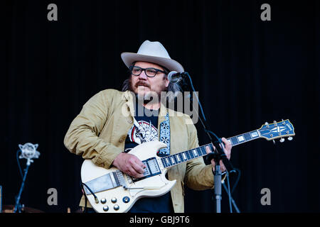 Jeff Tweedy de Wilco fonctionne à l'extérieur du Festival de musique des terres Banque D'Images