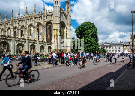 King's Parade dans le centre-ville de Cambridge avec King's College Cambridge Chapelle (centre), Cambridge, England, UK Banque D'Images