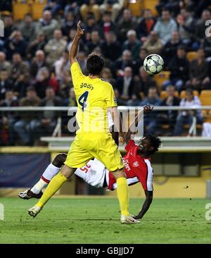 Football - Ligue des Champions - Quart de finale - Première étape - Villarreal v Arsenal - Stade El Madrigal Banque D'Images