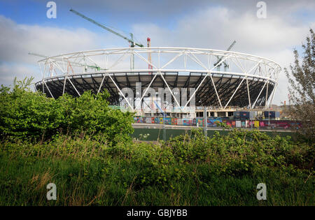 Course de 10 km de Newham.Un aperçu général des travaux de construction en cours sur le site olympique de 2012 à Stratford, dans l'est de Londres. Banque D'Images