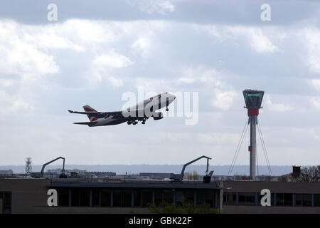 Stock général - Heathrow Airplane stock.Un Boeing 747 de British Airways prend son décollage à l'aéroport de Heathrow Banque D'Images