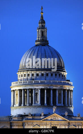 Le stock de St Paul. Vue générale sur la cathédrale Saint-Paul de Londres. Banque D'Images