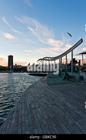 Le centre commercial Maremagnum et Rambla de Mar, promenade, Port Vell, Barcelone, Espagne, Europe Banque D'Images