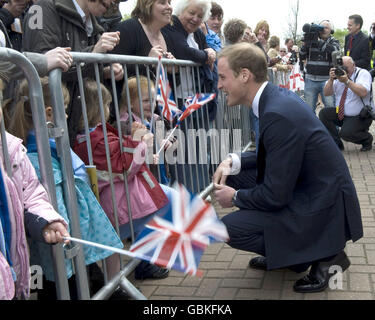 Le Prince William visite le siège mondial de JCB, l'un des plus grands fabricants d'équipements de construction au monde, pour marquer la production de la 750 000e machine de l'entreprise chez JC Bamford Excavators Ltd, Rocester, Staffordshire. Banque D'Images