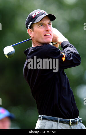 Golf - le Championnat d'Open 2004 - Royal Troon - second tour.Jim Furyk des États-Unis en action Banque D'Images