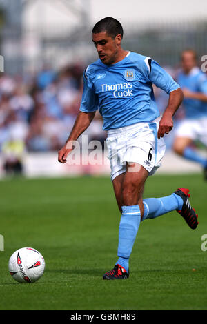 Football - amical - Doncaster Rovers / Manchester City. Claudio Reyna, Manchester City Banque D'Images