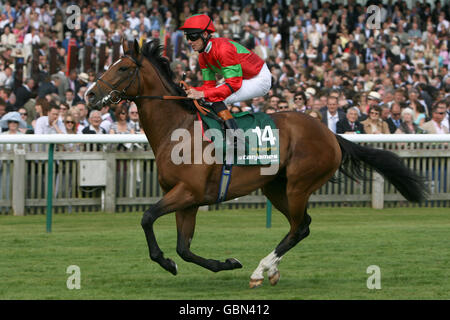 Les courses de chevaux - Stanjames.com Guineas Festival 2009 - Jour 1 - Newmarket Racecourse Banque D'Images