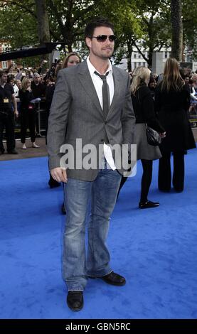 Shane Lynch arrive pour la première de nuit du Royaume-Uni à la bataille du musée du Smithsonian à Empire, Leicester Square, Londres Banque D'Images