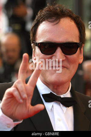 Le réalisateur Quentin Tarantino arrive à la première de « Vengeance » au Palais des Festivals, à Cannes, en France, dans le cadre du 62e Festival annuel du film de Cannes. Banque D'Images