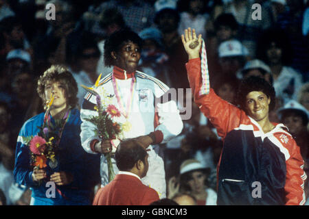 Athlétisme - Jeux Olympiques de Los Angeles 1984 - Javelot femmes Banque D'Images