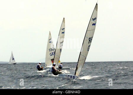 Voile - Jeux Olympiques d'Athènes 2004 - Dinghy-Finn à une seule main pour hommes. Ben Ainslie en Grande-Bretagne Banque D'Images