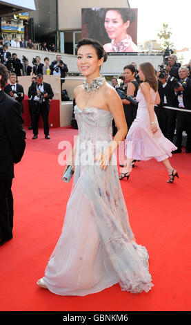 Ziyi Zhang arrive pour la première du nouveau film Visage, lors du Festival de Cannes, au Palais de Festival de Cannes, France. Banque D'Images