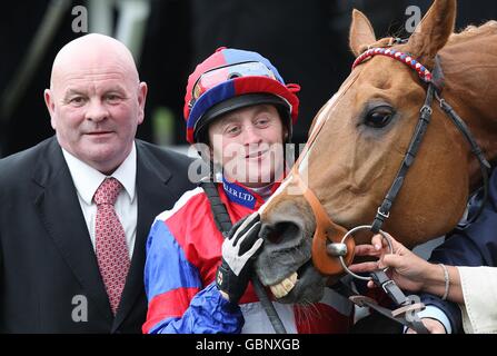 Les courses de chevaux - l'Investec Derby Festival - Investec Derby Day - l'hippodrome d'Epsom Banque D'Images