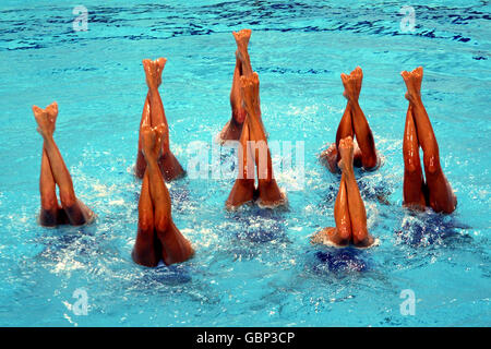 Natation synchronisée - Jeux Olympiques d'Athènes 2004 - Compétition par équipe - Programme libre - Final Banque D'Images