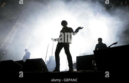 Les Charlatans se présentant pendant le festival de l'île de Wight, à Newport, sur l'île de Wight. Banque D'Images