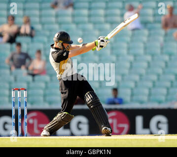 Martin Guptill chauves-souris de Nouvelle-Zélande pendant le match d'échauffement de la coupe du monde de Twenty20 au Brit Oval, Londres, Banque D'Images