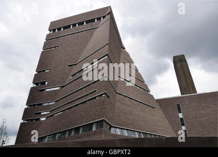 Londres, Royaume-Uni. 25 Juin, 2016. Nouveau bâtiment de la Tate Modern par duo suisse Herzog & de Meuron qui a été ouverte le 17 juin 2016 est représenté à Londres, Grande-Bretagne, le 25 juin 2016. © Stanislav Mundil/CTK Photo/Alamy Live News Banque D'Images