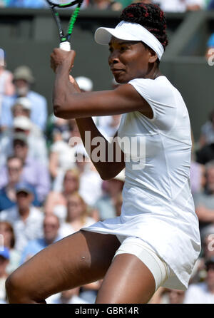 Tennis profils têtes de Wimbledon, Londres, Royaume-Uni. 07Th Juillet, 2016. Demi-finale dames Venus Williams USA Vs Angelique Kerber GER Wiiliams pendant le match Crédit : Leo Mason/Alamy Live News Banque D'Images