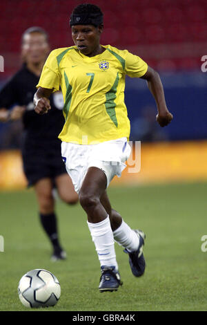 Football - Jeux Olympiques d'Athènes 2004 - finale des femmes - États-Unis contre Brésil. Formiga, Brésil Banque D'Images