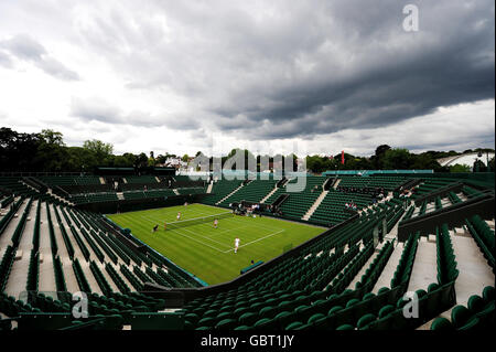 Tennis - Wimbledon Preview - All England Lawn tennis Club.Vue générale du court 2 au All England Lawn tennis Club, Londres. Banque D'Images