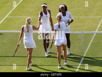 Tennis - 2009 de Wimbledon - Jour cinq - Le All England Lawn Tennis et croquet Club Banque D'Images