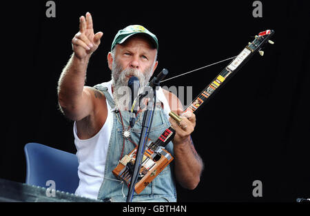 Surseiquez Steve sur scène à Hard Rock Calling, à Hyde Park, Londres. Banque D'Images