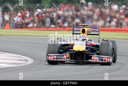 Courses automobiles - Championnat du monde de Formule 1 - Grand Prix de Grande-Bretagne - course - Silverstone.Mark Webber de Red Bull sur le chemin de la 2e au cours du Grand Prix britannique à Silverstone, dans le Northamptonshire. Banque D'Images
